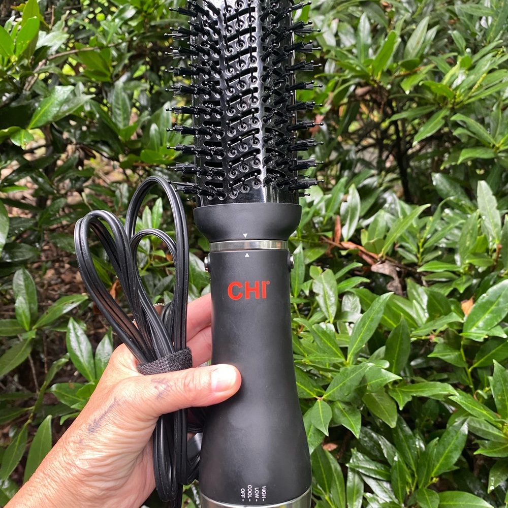 CHI Black Hair Dryer Brush